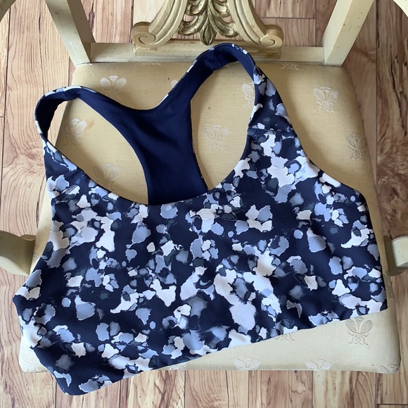 Old Navy Other - EUC Women’s Old Navy Active blue print sports bra - size XXL